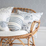 Espalier Eggshell blue/White - Wallpaper