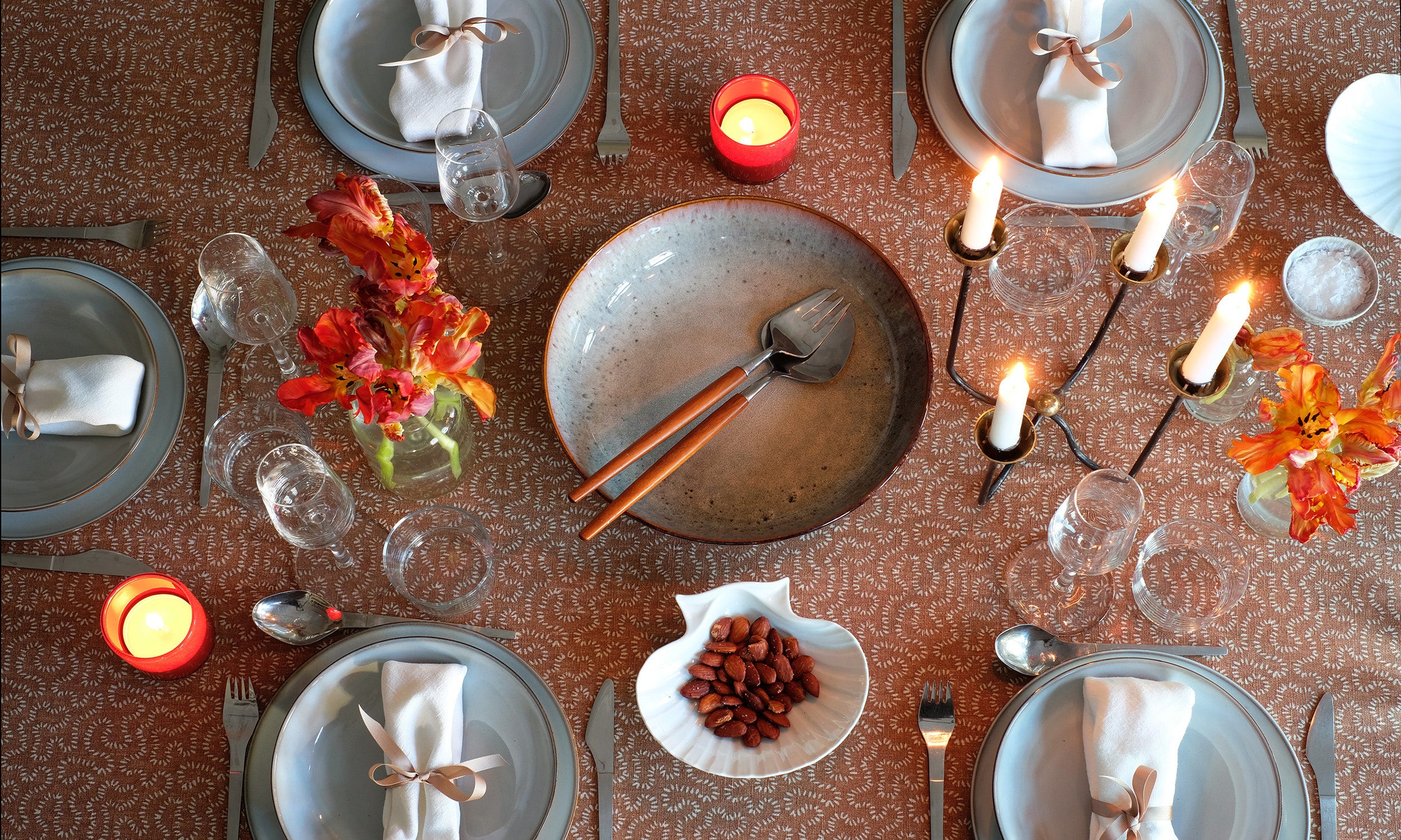 Set the table with our textiles